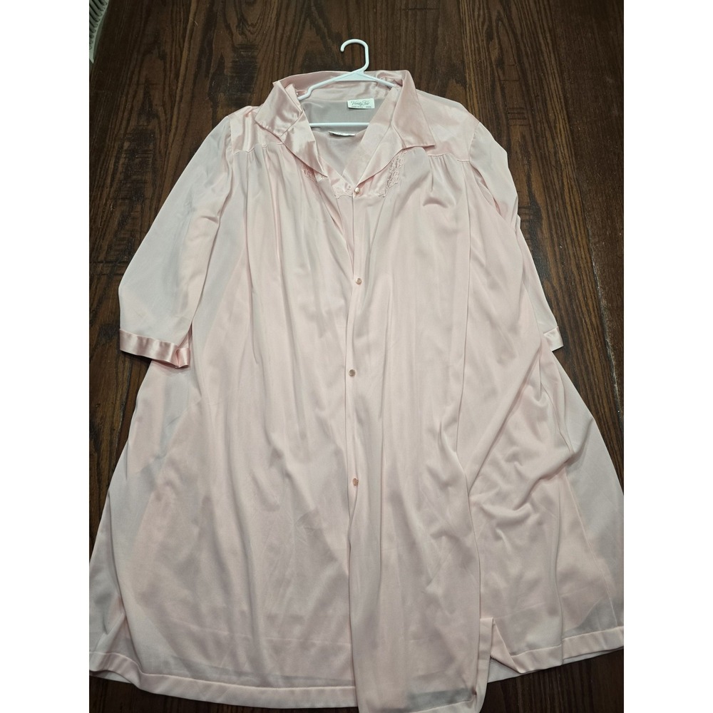 Vintage 70s Vanity Fair Nightgown Robe Set Pink Nylon Women's Gown 2XL/Robe 3XL